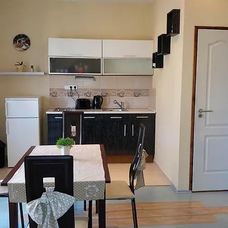 264 Lepes Vendeghaz Πανσιόν 3*